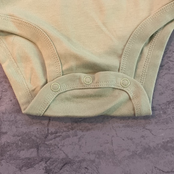 Carter's - 2 Piece Bodysuit Pant Set - Little and Lucky - 12 Months - NWT - Picture 6 of 16